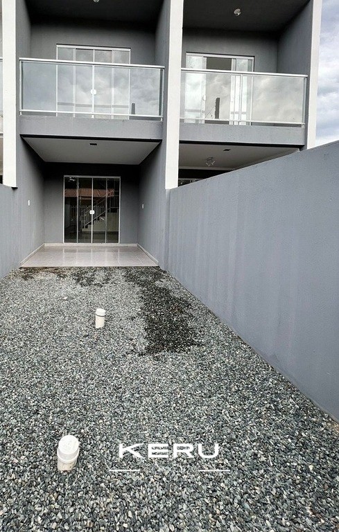 Sobrado no Bairro Itacolomi, Piçarras. — foto 1