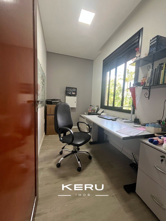Casa moderna, com design arquitetônico exclusivo — foto 17