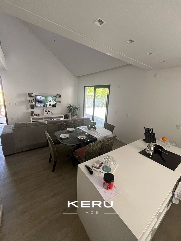 Casa moderna, com design arquitetônico exclusivo — foto 18