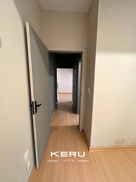 Sala Comercial de 90 m² para Locação no Bairro Amé — foto 2