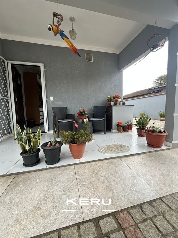 Casa incrível no coração do Itaum — foto 4