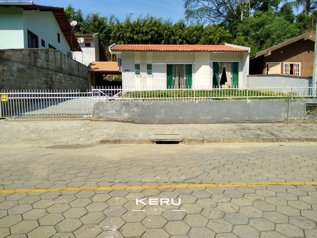 CASA AVERBADA NO BAIRRO ITINGA — foto 1