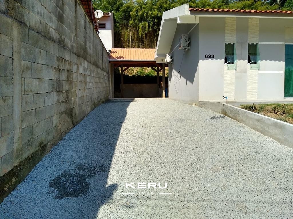 CASA AVERBADA NO BAIRRO ITINGA — foto 3