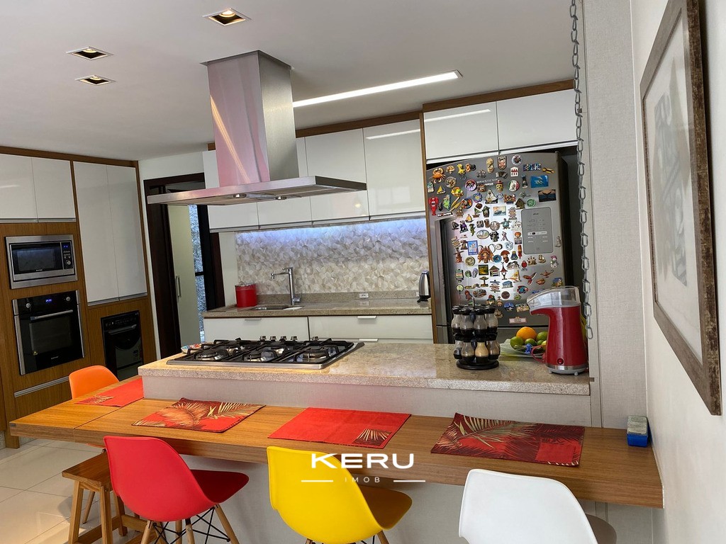 CASA DE ALTO PADRÃO NO BAIRRO FLORESTA — foto 8